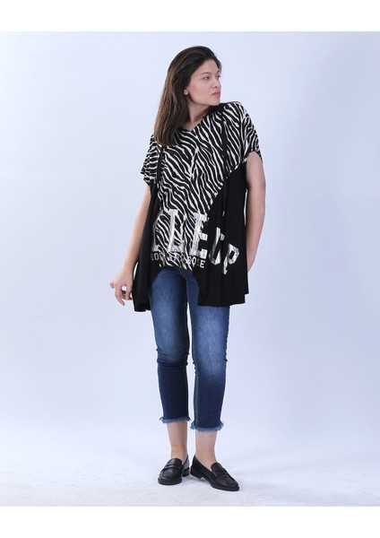 Zebra Desenli ve Yazı Detaylı Asimetrik Kesim Bluz Xl