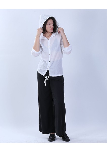 Kapüşonlu Bağcıklı Rahat Kesim Beyaz Gömlek S fiyatları
