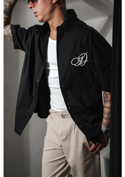 Erkek Nakışlı Kısa Kollu Oversize Gömlek Siyah fırsatları