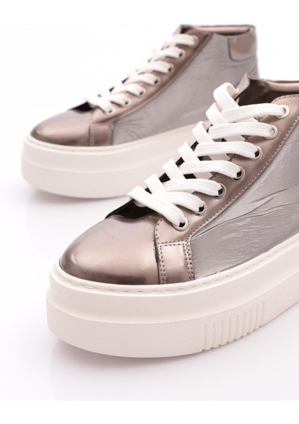 1016 Kadin Sneaker fırsatları