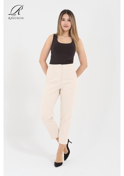 Kadın Model Yüksek Bel Kumaş Acık Krem Pantolon