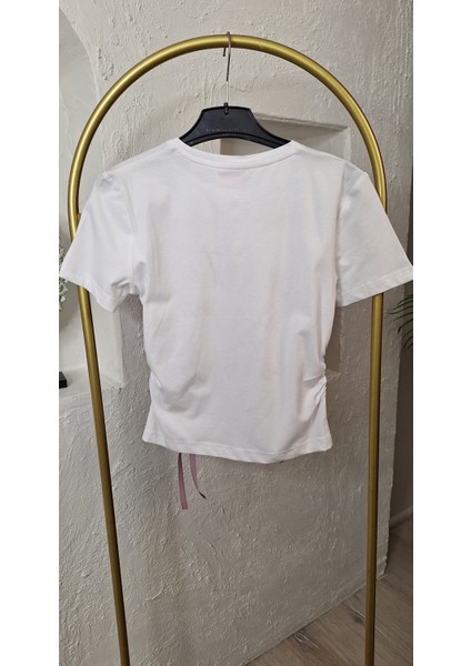 Fiyonk Detay T-Shırt 00352 fırsatları