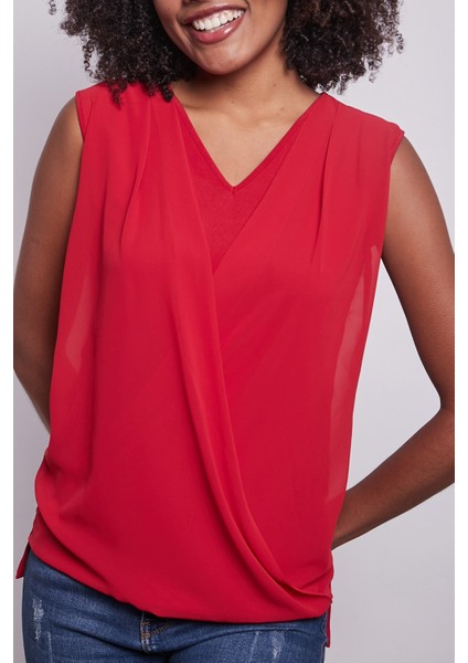 Şifon Detaylı Anvelop Kolsuz Şık Likralı Parlak Kumaş Bluz-Kırmızı indirimleri