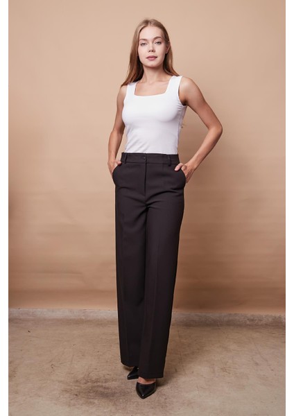 Kare Yaka Kolsuz Likralı Pamuklu Kumaş Body fiyatları