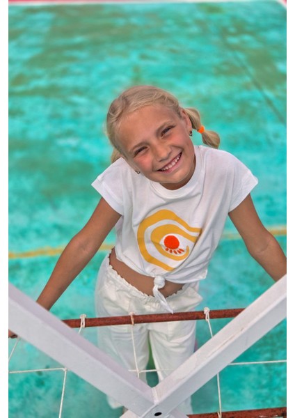 Minojoy Ekru Baskılı Pamuklu Kız Çocuk Tshirt fırsatları