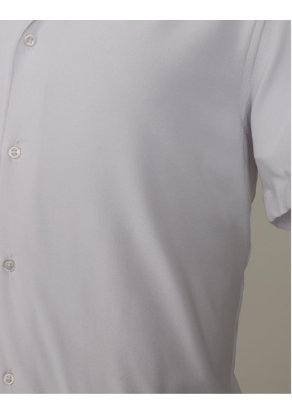 Beyaz Comfort Fit Kısa Kol Gömlek modelleri