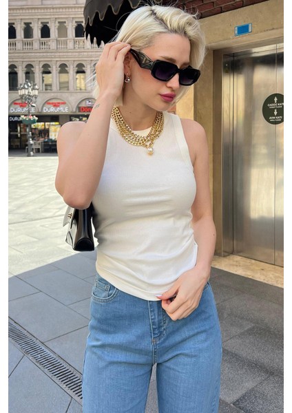 Beyaz Kalın Askılı Regular Kesim Basic Atlet MG2059 fiyatları