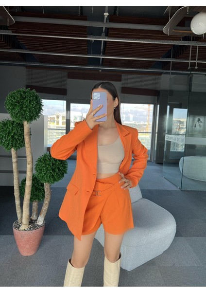 Jasmin Kemerli Şort
