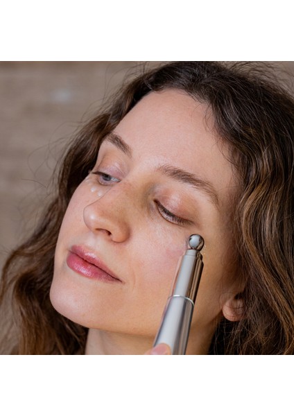 M Formulations Koyu Halka Karşıtı Göz Serumu 15 ml