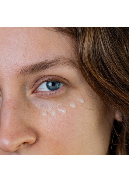 M Formulations Koyu Halka Karşıtı Göz Serumu 15 ml