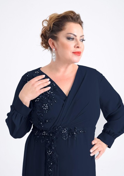 Büyük Beden Lacivert Renkli Uzun Şifon Elbise fırsatları