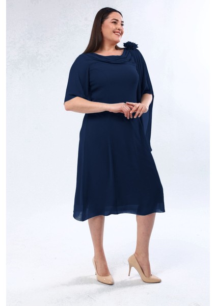 Büyük Beden Lacivert Renkli Degaje Yaka Şifon Elbise modelleri