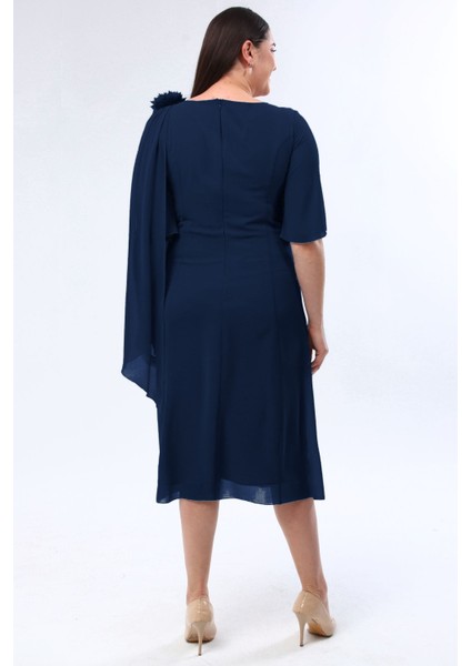 Büyük Beden Lacivert Renkli Degaje Yaka Şifon Elbise indirimleri