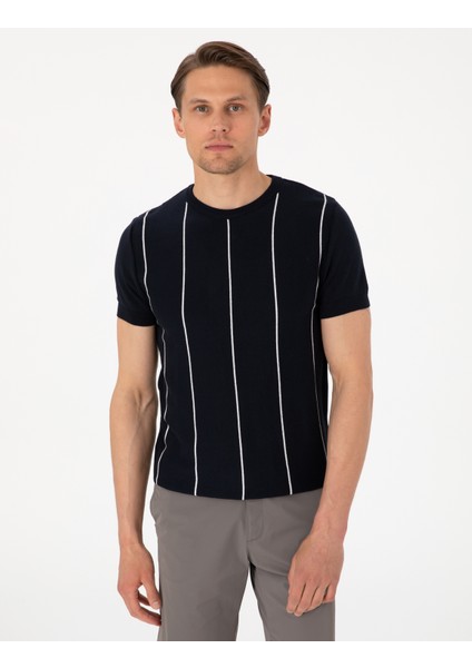 Erkek Lacivert Slim Fit Bisiklet Yaka Çizgili Triko Tişört 50307332-VR033