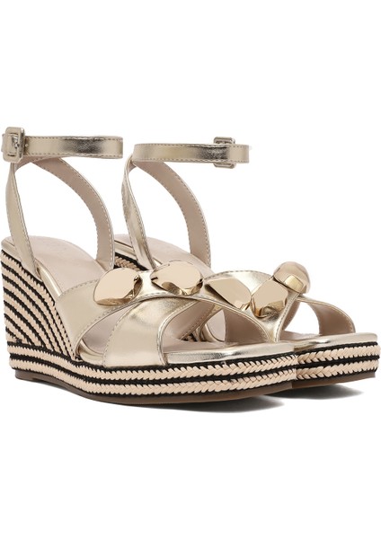 Kadın Altın Bilekten Tokalı Dolgu Topuklu Metalik Espadril Sandalet 25SFE482432 fırsatları