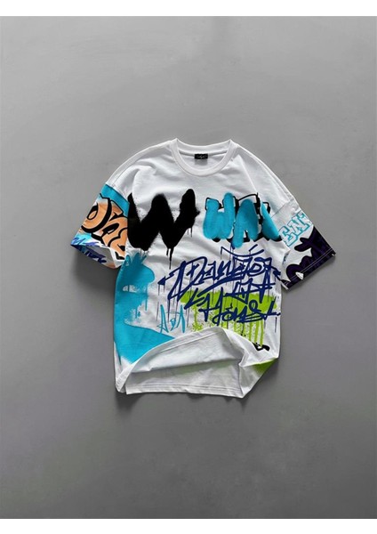 Grafiti Baskılı Oversize T-Shirt Beyaz
