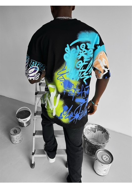Grafiti Baskılı Oversize T-Shirt Siyah modelleri