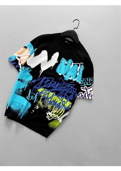 Grafiti Baskılı Oversize T-Shirt Siyah fırsatları