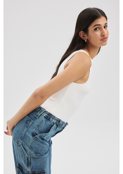 Halter Yaka Vücuda Oturan Body