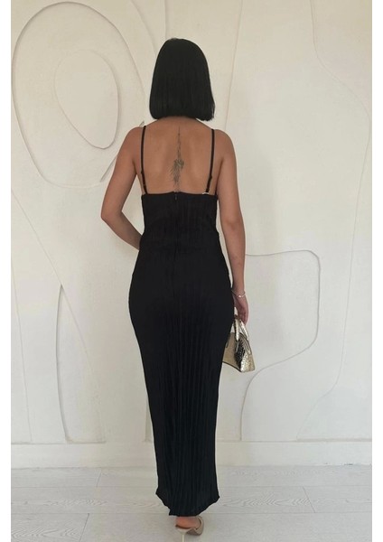 Siyah Piliseli Halter Boyun Elbise fırsatları