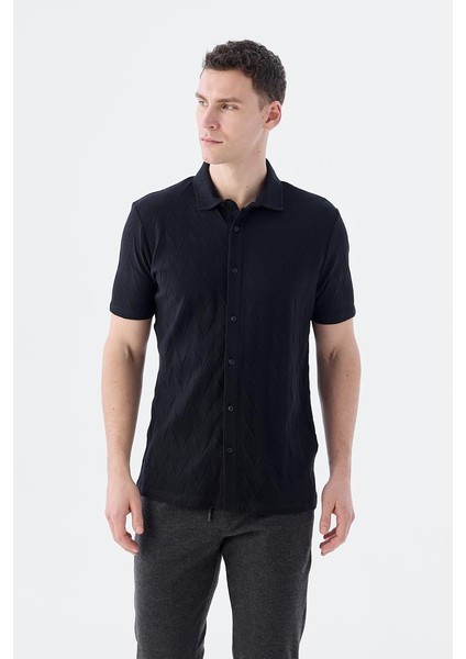Siyah Slim Fit Gömlek Yaka T-Shirt