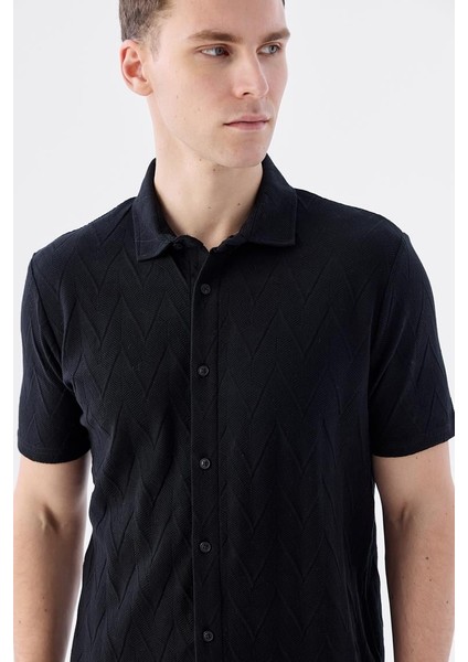 Siyah Slim Fit Gömlek Yaka T-Shirt modelleri