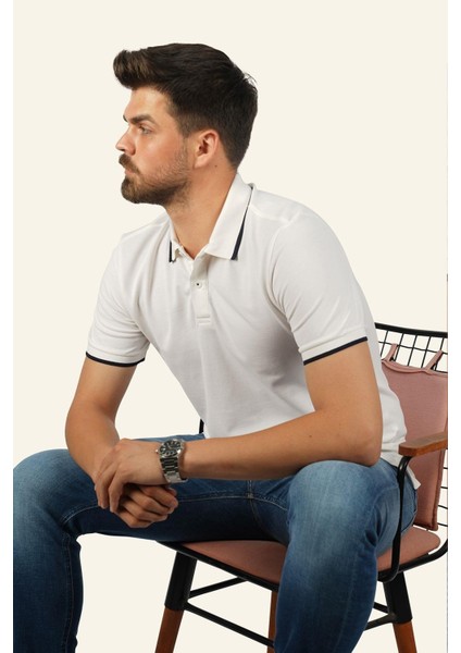 Beyaz Lacivert Yaka Çizgili Erkek Polo Yaka Tişört modelleri