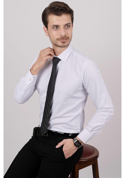 Beyaz Saten & Siyah Baklava Desen Hediye Kutulu Gömlek Kravat Seti