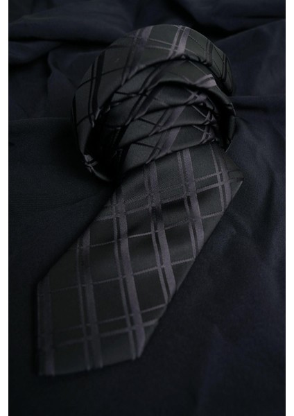 Beyaz Saten & Siyah Baklava Desen Hediye Kutulu Gömlek Kravat Seti indirimleri