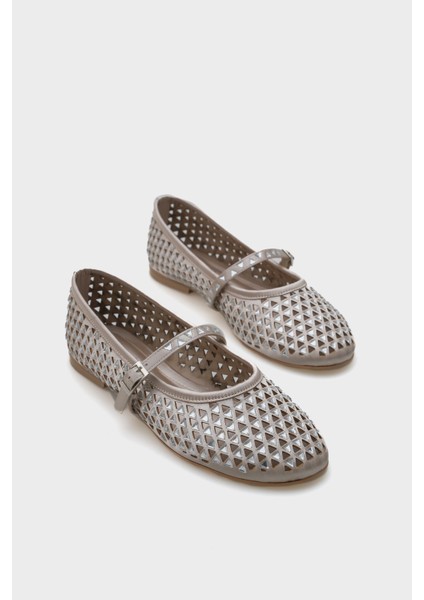 Aleda Taşlı Fileli Bantlı Yuvarlak Burunlu Kadın Babet fiyatları