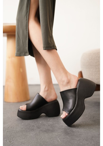 Kadın Milito Dolgu Topuk Terlik - Siyah-Deri modelleri