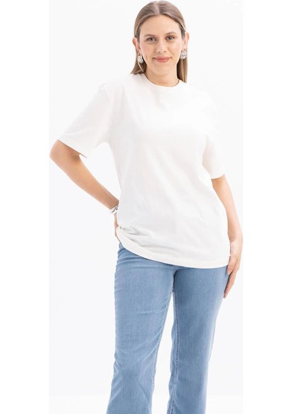 Kısa Kollu Nakış Detaylı Kadın T-Shirt S16032A0