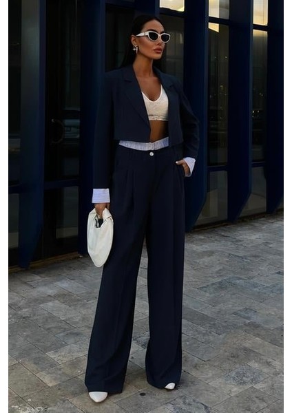 Garni Detaylı Crop Ceketli Takım 10075