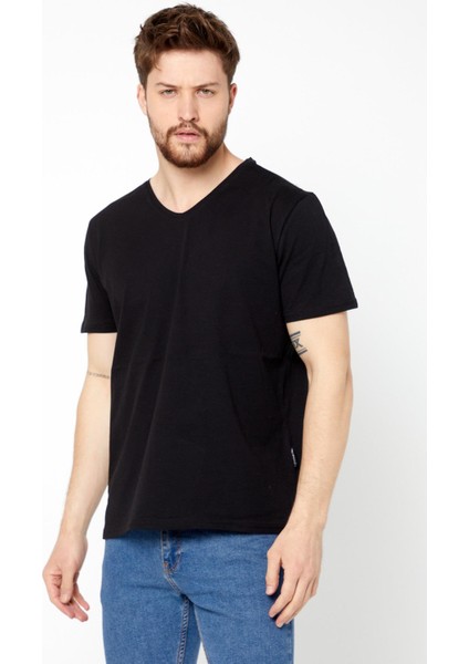 Erkek Çok Renkli T- Shirt Regular Fit Rahat Kesim V Yaka 5'li Basic Tişört Paketi fırsatları