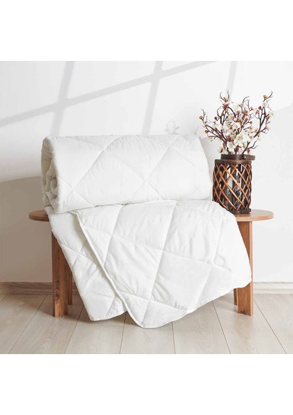 Çift Kişilik Microfiber Yorgan - 195X215 cm