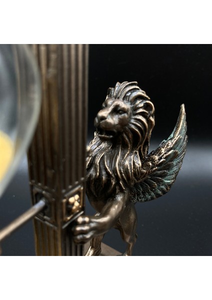 Kanatlı Aslan Kum Saati ⏳ Veronese Desıgn fiyatları
