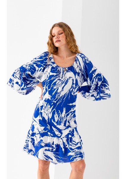 Kadın Mavi Beyaz Geniş Bağcıklı Yaka Eteği Fırfırlı Viskon Dokuma Elbise fiyatları