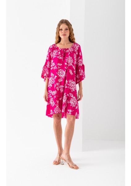 Kadın Pembe Beyaz Geniş Bağcıklı Yaka Eteği Fırfırlı Viskon Dokuma Elbise