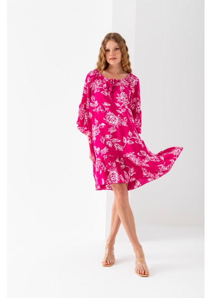 Kadın Pembe Beyaz Geniş Bağcıklı Yaka Eteği Fırfırlı Viskon Dokuma Elbise fiyatları