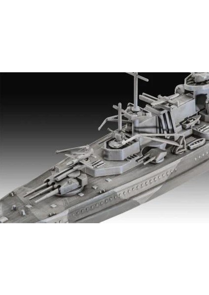 1:1200 Battleship Gneisenau 05181