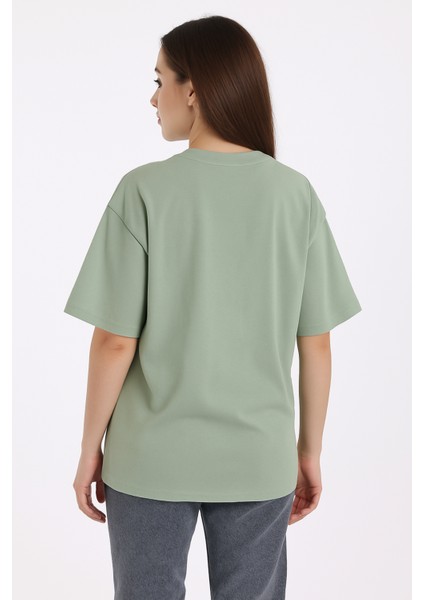 Kadın Yeşil Oversize Bisiklet Yaka %100 Pamuk Düz Basic Yazlık T-Shirt