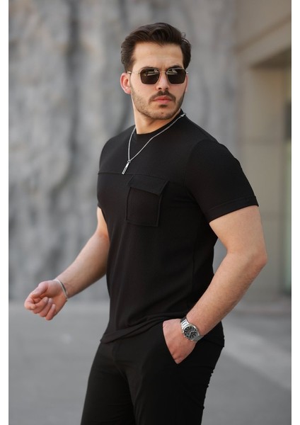 Erkek Cepli Kolyeli Kısa Kollu Örme Kumaş T-Shirt