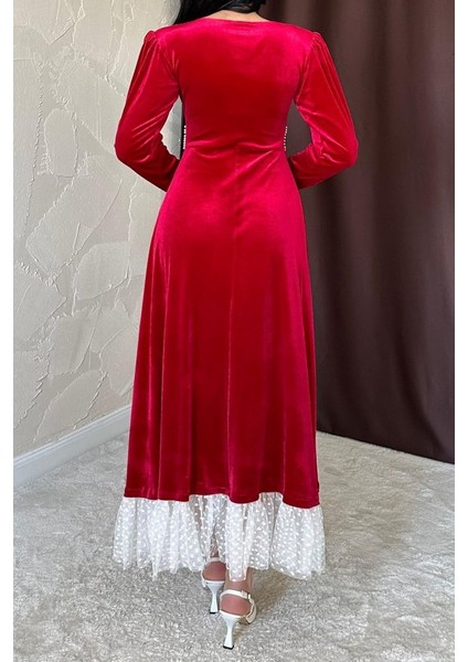 Kırmızı Inci Aksesuarlı Kadife Elbise