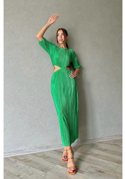 Yeşil Piliseli Elbise