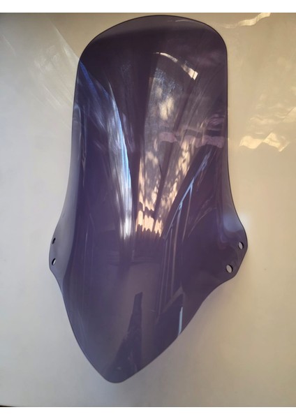 Ariic Chief 318 Siperlik Ön Cam 2023-2025 Model 75CM Açıkfüme Renkli 4mm Uzun Cam
