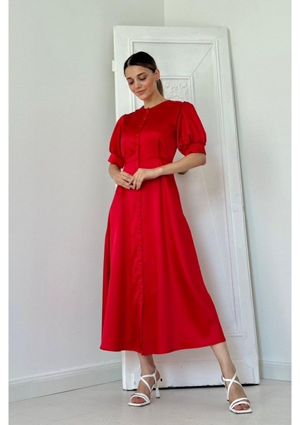 Kırmızı Düğme Kapamalı Saten Elbise Akdenizpos Yeni