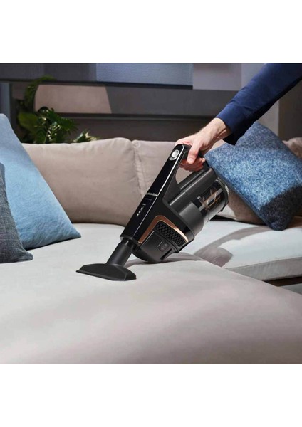 Triflex Hx2 Cat & Dog Şarjlı Dikey Süpürge Obsidian Siyah