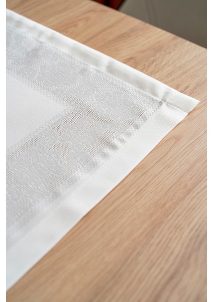 İnci Zarafeti Krem Renk Jakarlı İşlemeli Krem Renk Sofra Takımı 6 Peçete (45x45 cm) 1 Runner (40x160cm)