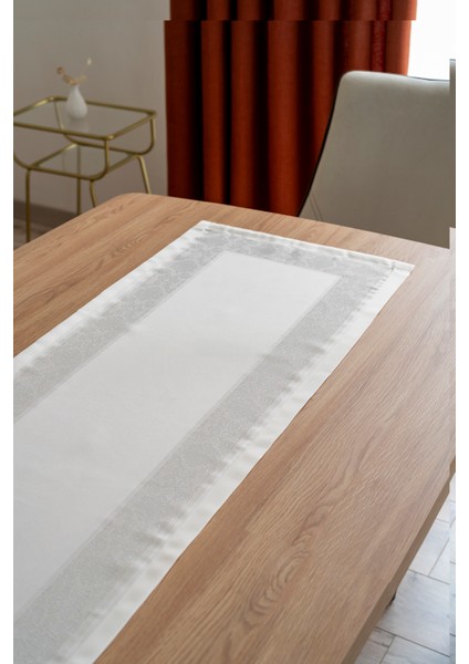 İnci Zarafeti Krem Renk Jakarlı İşlemeli Krem Renk Sofra Takımı 6 Peçete (45x45 cm) 1 Runner (40x160cm)