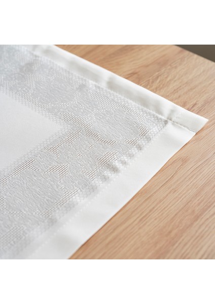 İnci Zarafeti Krem Renk Jakarlı İşlemeli Krem Renk Sofra Takımı 6 Peçete (45x45 cm) 1 Runner (40x160cm)